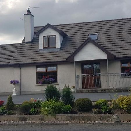 The Madden Guest House Gilford Esterno foto